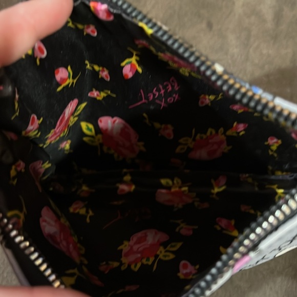 Betsy Johnson Dog zipped pouch - Picture 2 of 6